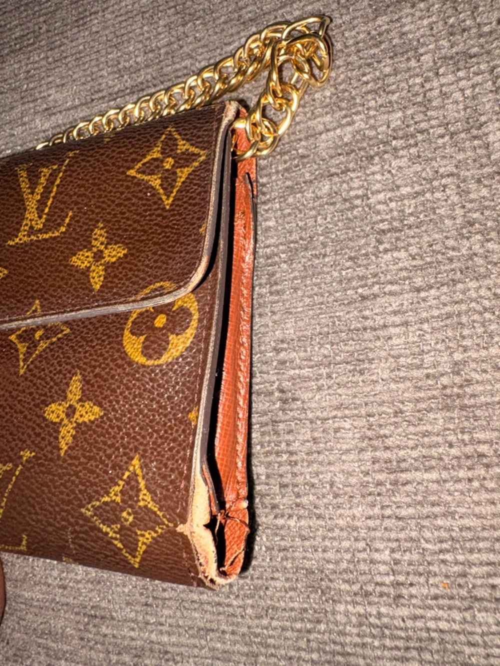 Louis Vuitton Monogram Canvas Chain Clutch in Brown and Gold - Picture 6 of 9